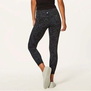 Lululemon Athletica Black and Gray Patterned Leggings